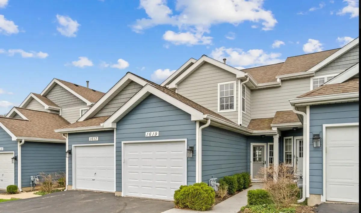 1619 Woodcrest Circle, Mundelein, IL 60060 - #1