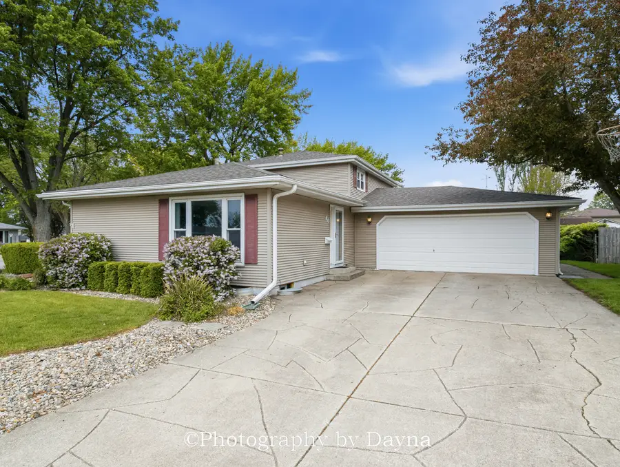 60 Hilltop Drive, Bourbonnais, IL 60914 - #2