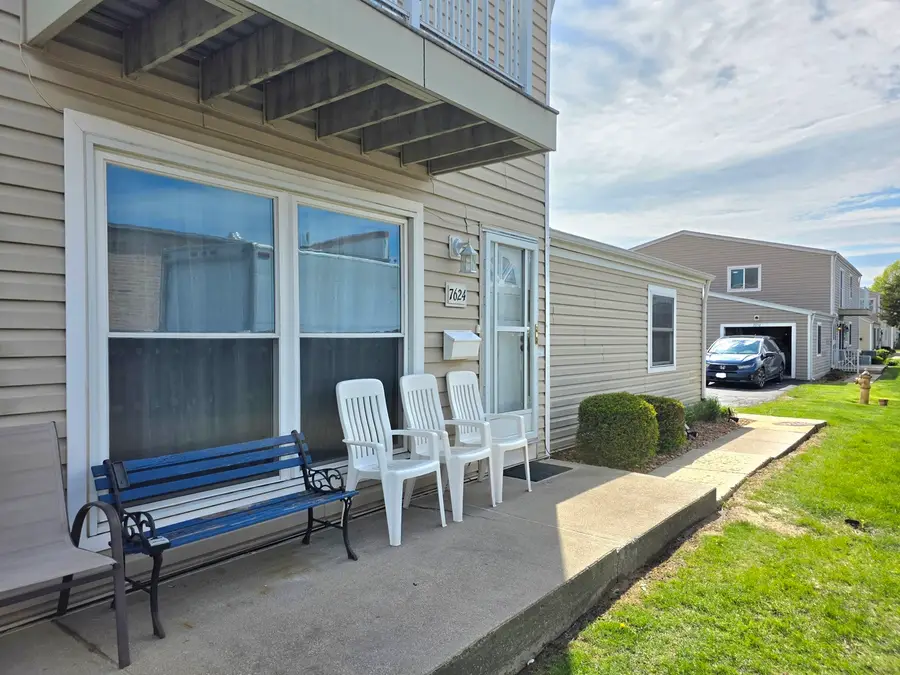 7624 159th Place #7624, Tinley Park, IL 60477 - #2