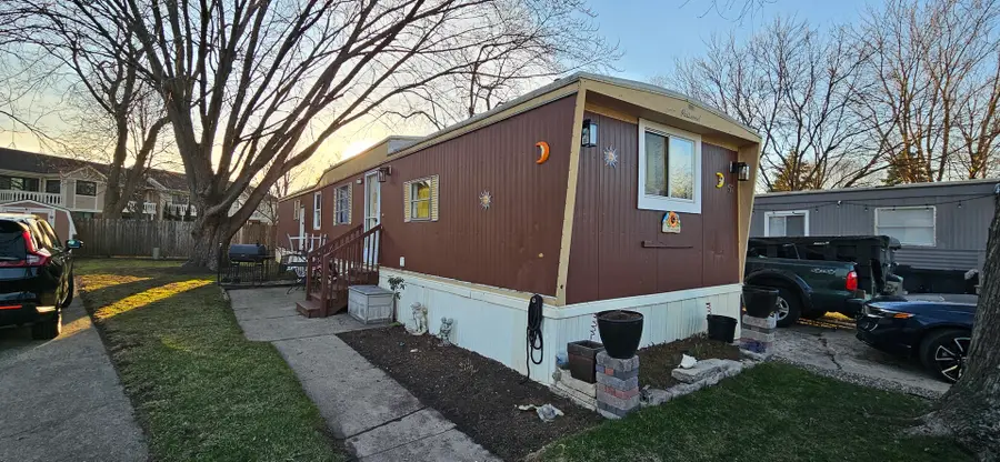 57 Curricle Road, Wheeling, IL 60090 - #2
