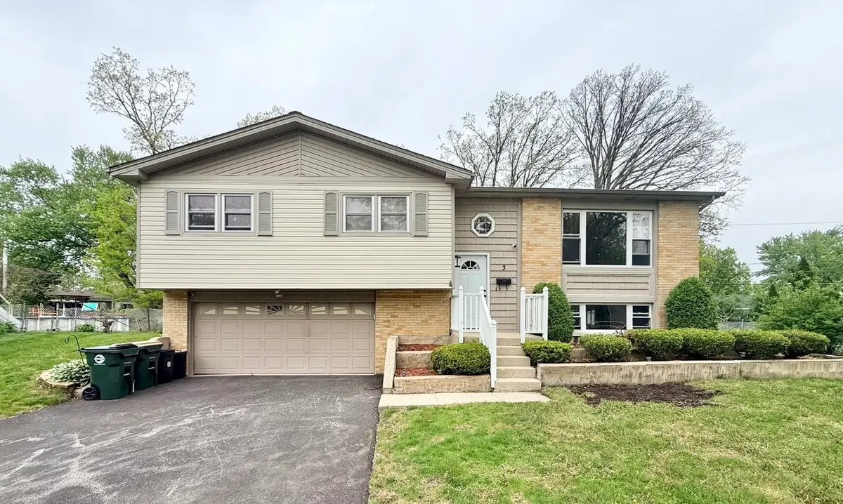 3 Catalpa Court, Woodridge, IL 60517 - #1