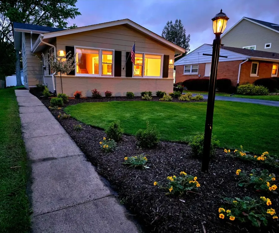850 S Hillside Avenue, Elmhurst, IL 60126 - #2
