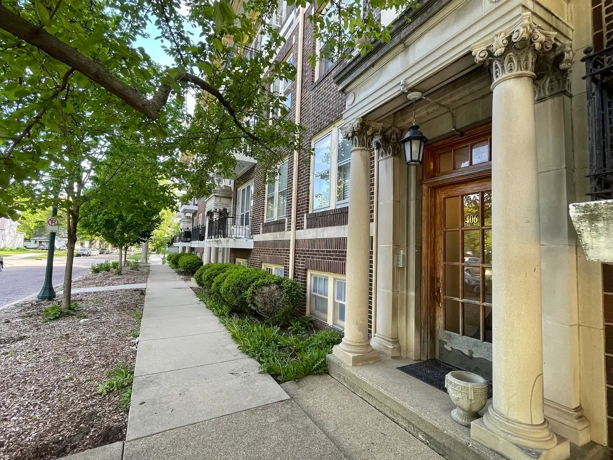 406 N Prairie Street #10, Champaign, IL 61820 - #1