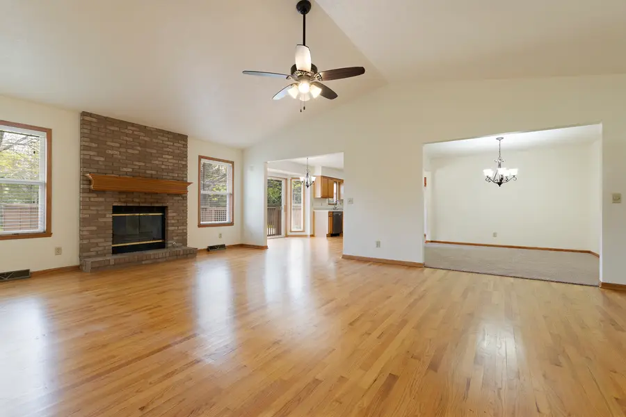 207 Sherman Lane, Poplar Grove, IL 61065 - #3