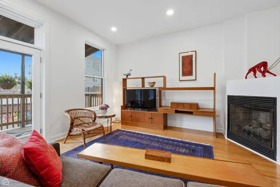 1820 W Superior Street #2R, Chicago, IL 60622 - #3