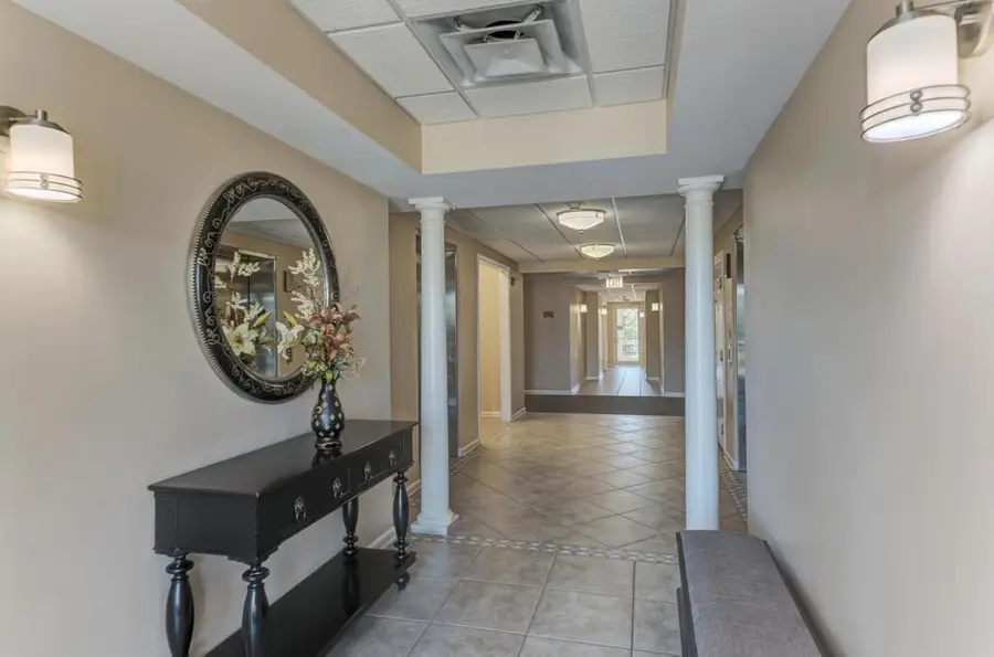 601 W Rand Road #106, Arlington Heights, IL 60004 - #3
