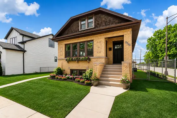 5526 N Nordica Avenue, Chicago, IL 60656