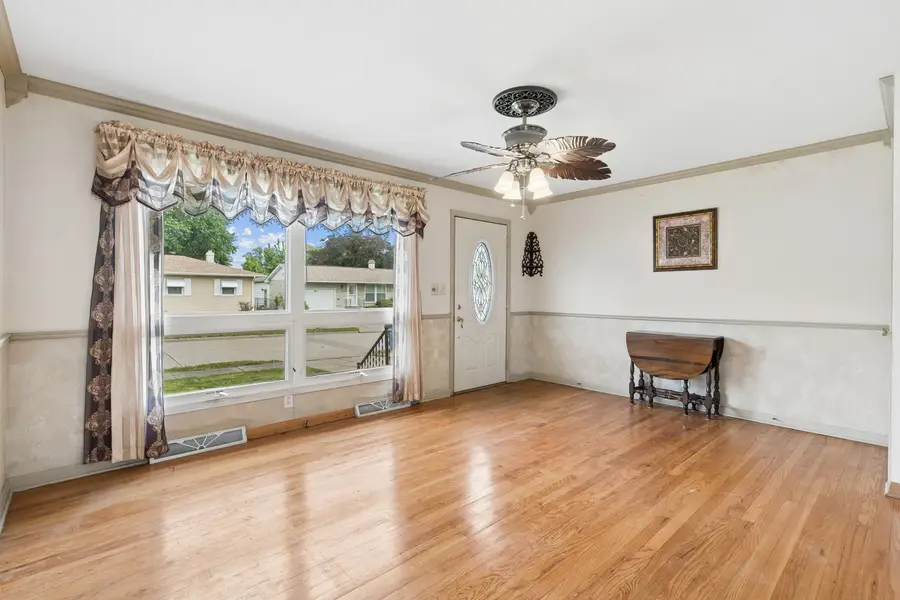 3323 W Denison Avenue, Davenport, IA 52804 - #3
