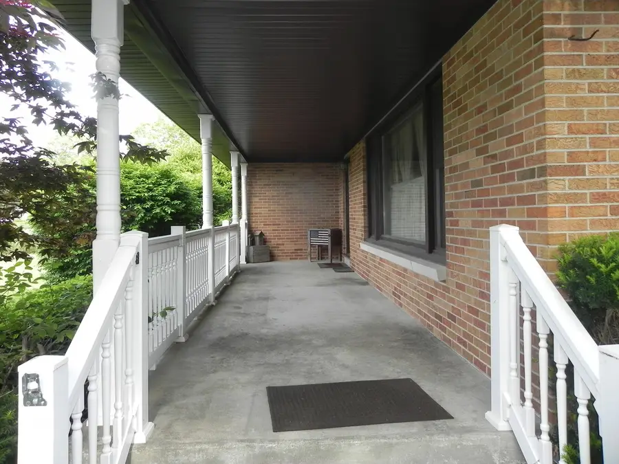 9 E North Court, Decatur, IL 62526 - #2