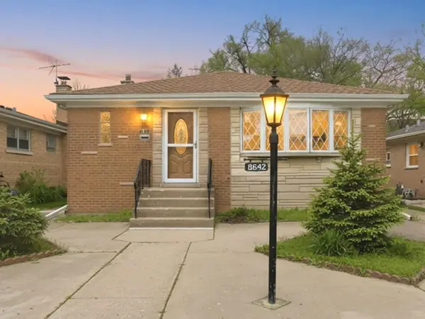 8642 Gross Point Road, Skokie, IL 60077