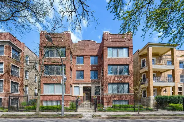 942 W Belle Plaine Avenue #3E, Chicago, IL 60613