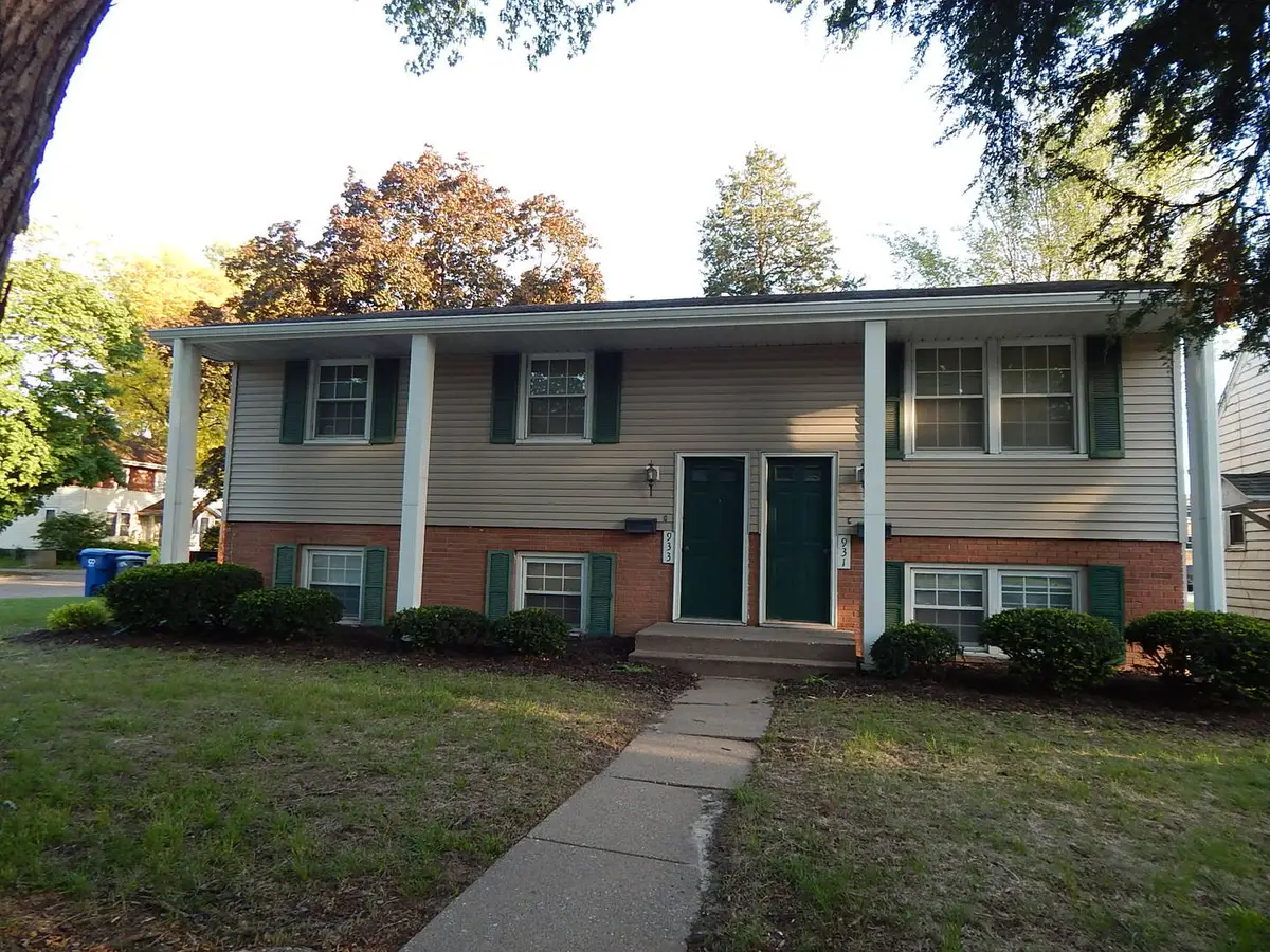 931-933 Grant Street, Bettendorf, IA 52722 - #1