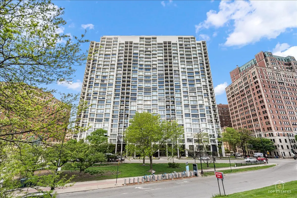 3200 N Lake Shore Drive #2601, Chicago, IL 60657 - #1
