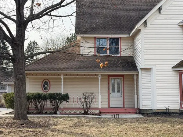 745 Regina Court #745, Woodstock, IL 60098