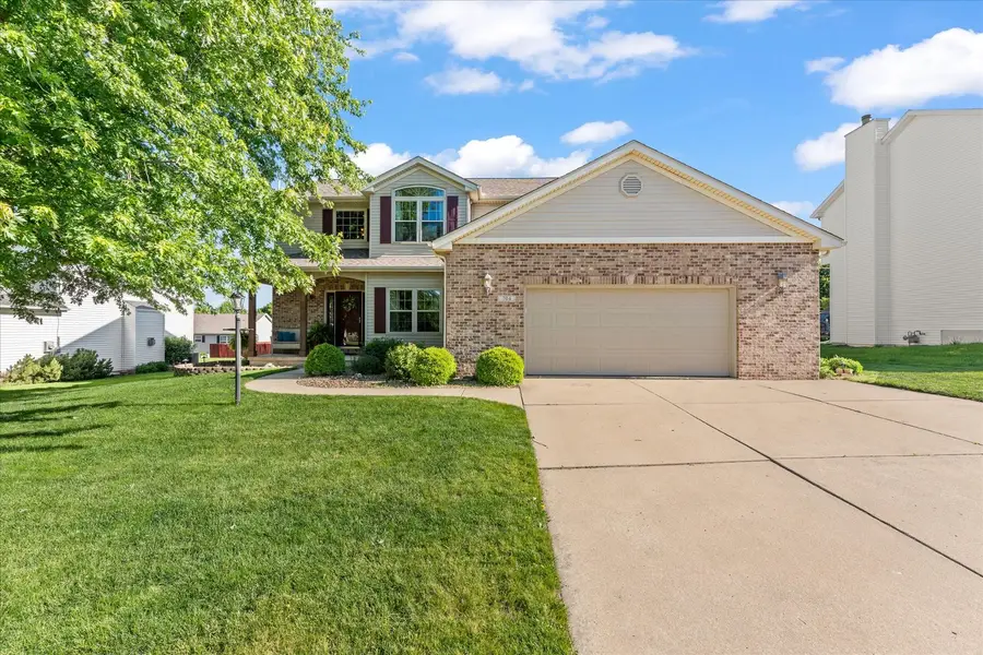 704 Hawk Drive, Mahomet, IL 61853 - #2