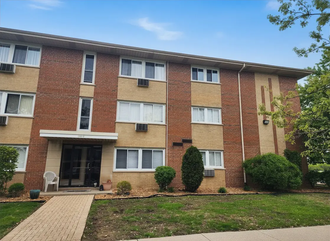 4450 W 111th Street #22, Oak Lawn, IL 60453 - #1