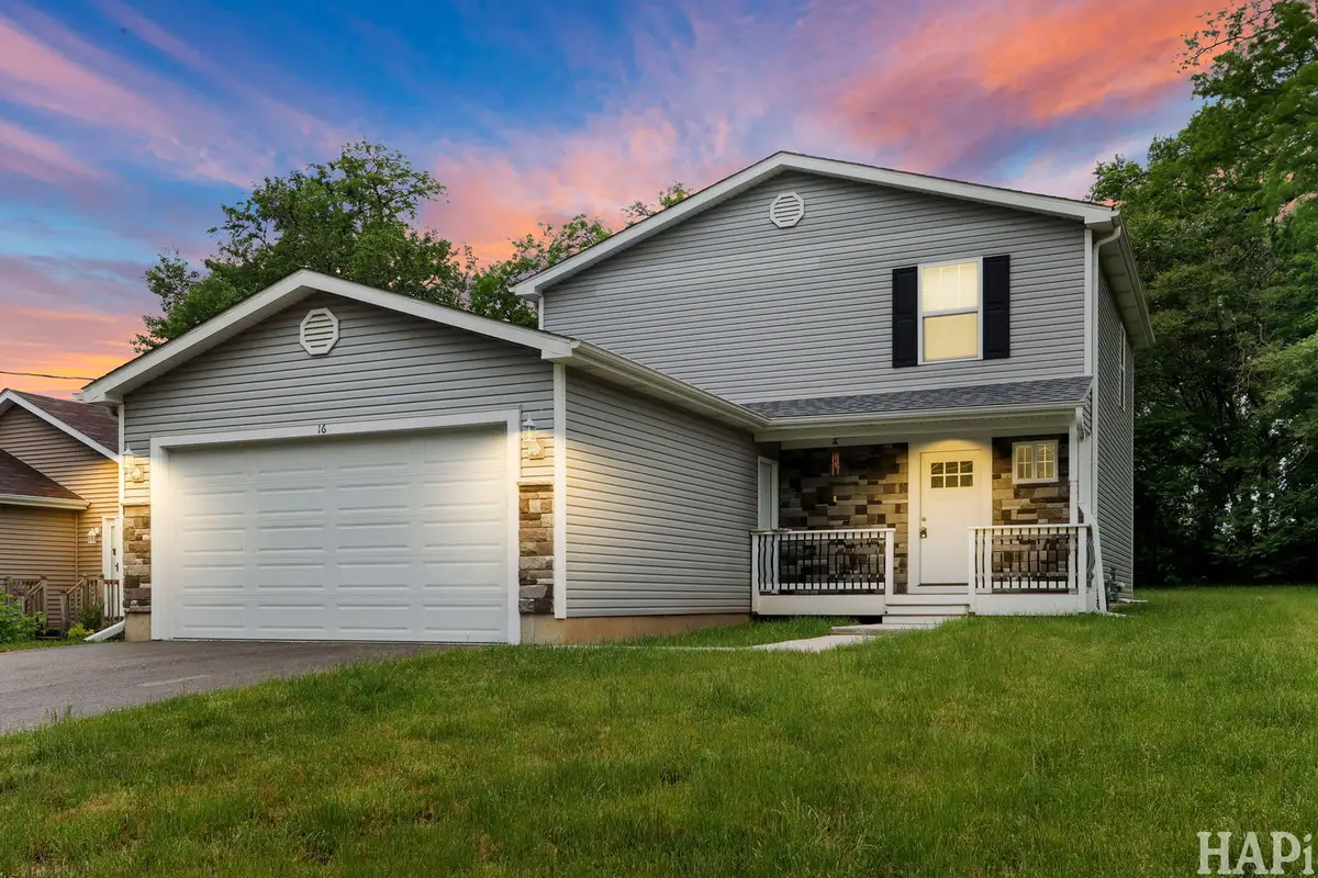 16 Elm Avenue, Fox Lake, IL 60020 - #1