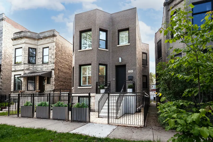 2708 N Albany Avenue, Chicago, IL 60647 - #2