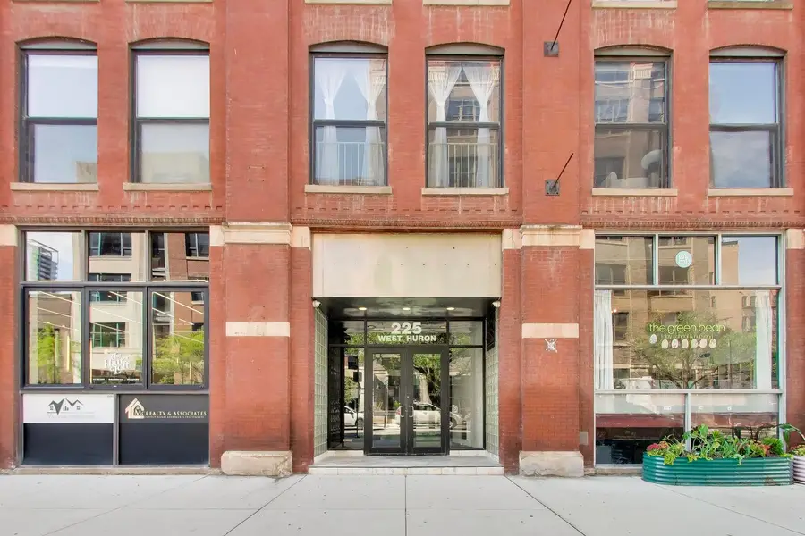 225 W Huron Street #305, Chicago, IL 60654 - #3