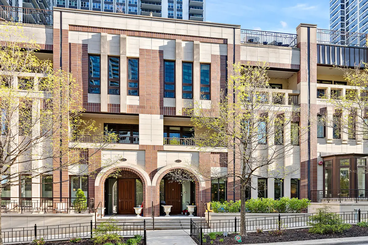 409 E Benton Place #409, Chicago, IL 60601 - #1