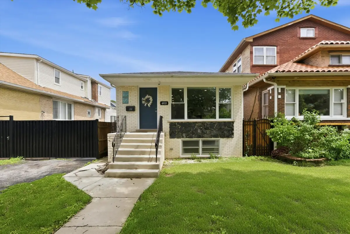 4933 N Keeler Avenue, Chicago, IL 60630 - #1