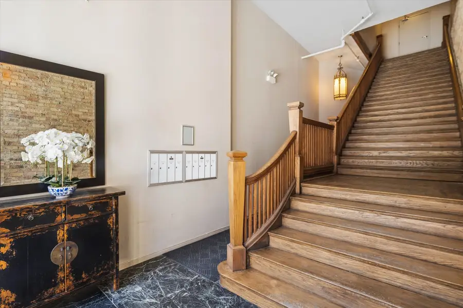 3024 N Lincoln Avenue #H, Chicago, IL 60657 - #3
