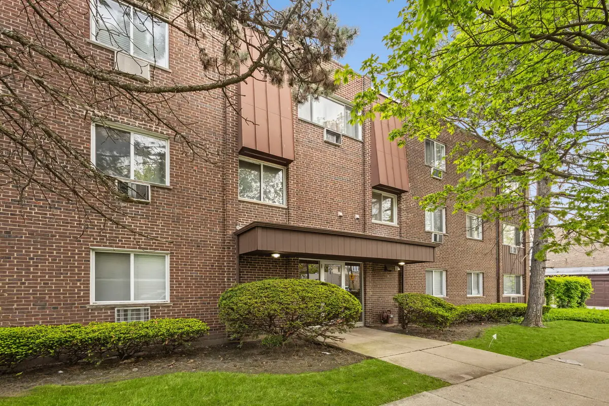 3201 W Balmoral Avenue #301, Chicago, IL 60625 - #1