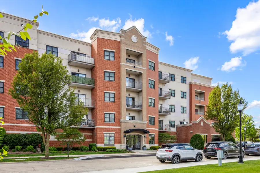 14 S Prospect Street #401, Roselle, IL 60172 - #2
