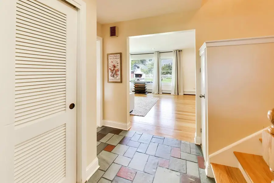 2725 Roslyn Lane, Highland Park, IL 60035 - #2