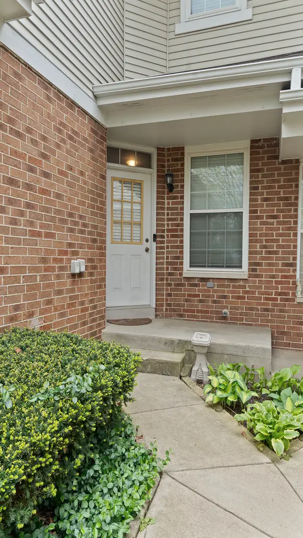 2060 Crossing Court, Lombard, IL 60148 - #2