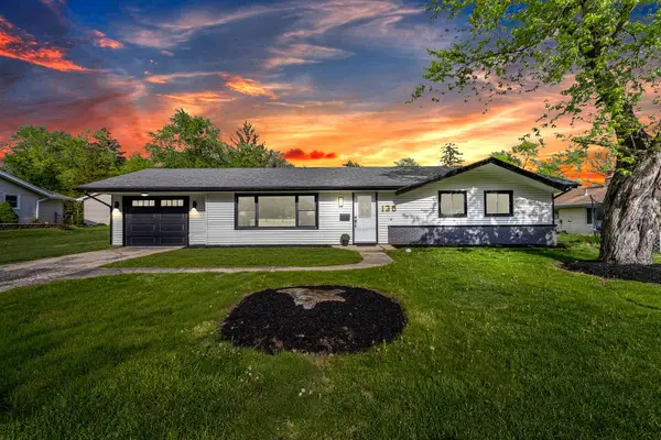 135 S Walnut Lane, Schaumburg, IL 60193