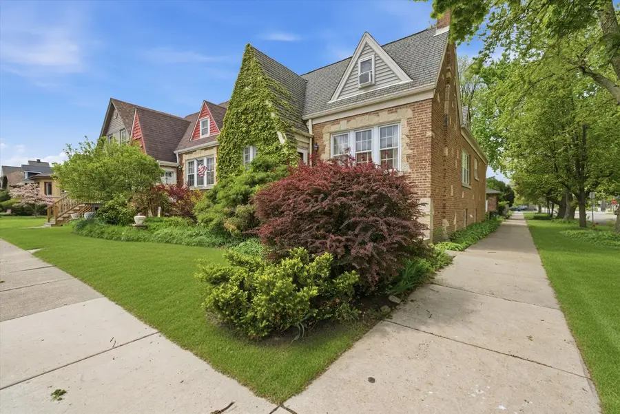 3100 Clinton Avenue, Berwyn, IL 60402 - #2