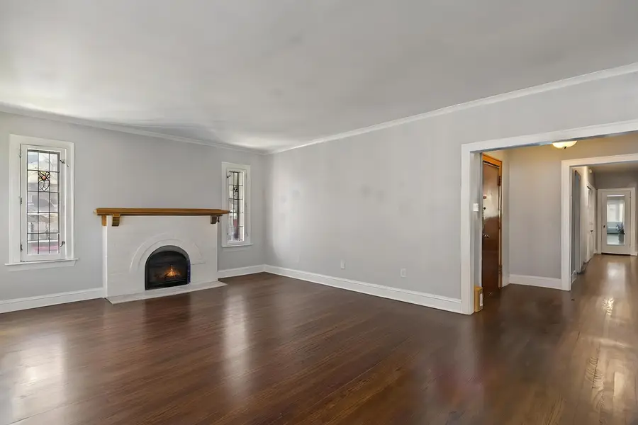 6756 S Oglesby Avenue #1, Chicago, IL 60649 - #2