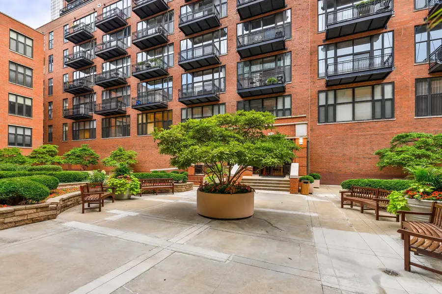 333 W Hubbard Street #713, Chicago, IL 60654 - #2