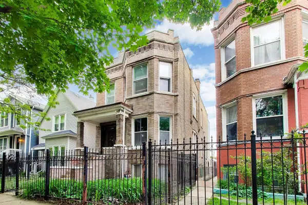 3410 W Shakespeare Avenue, Chicago, IL 60647