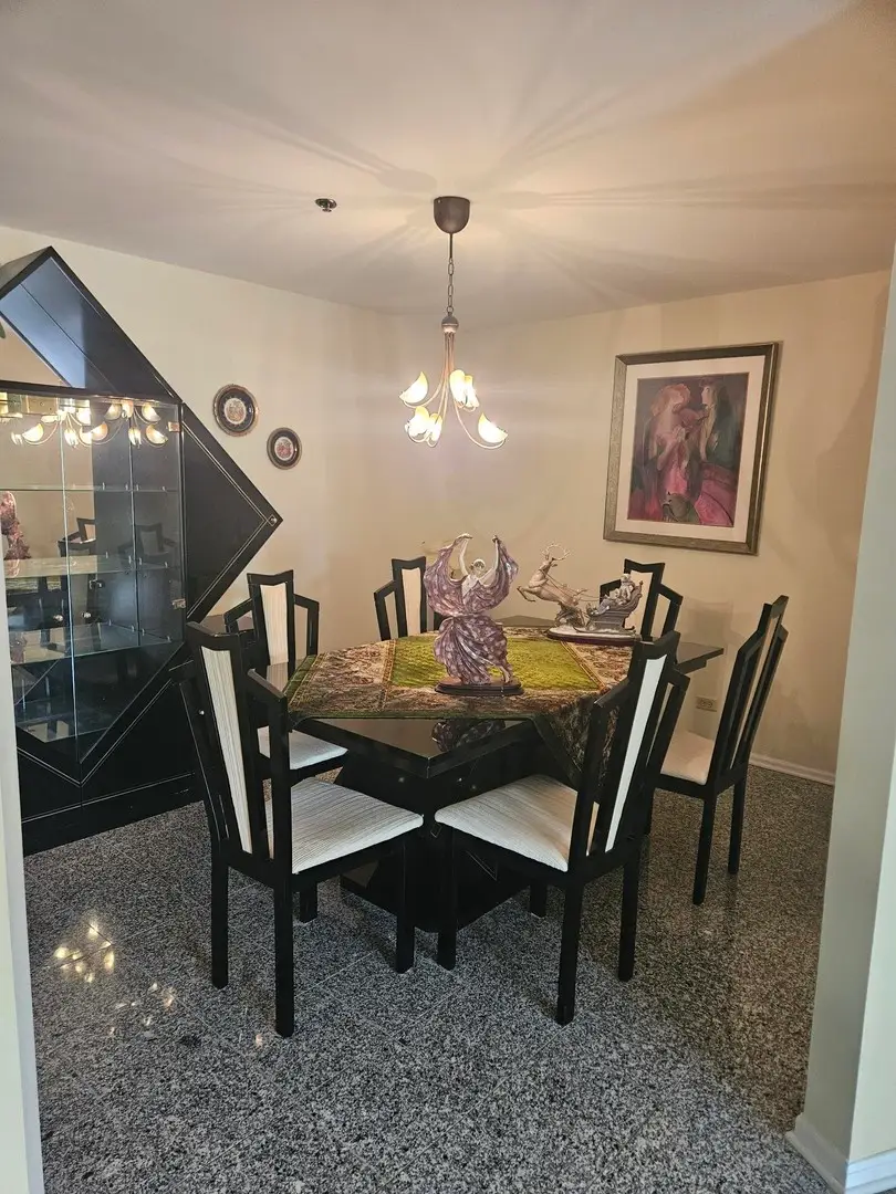 451 Town Place Circle #310, Buffalo Grove, IL 60089 - #3