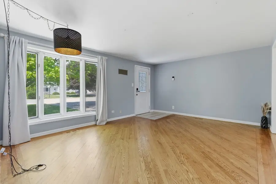 8753 S Kostner Avenue, Hometown, IL 60456 - #3