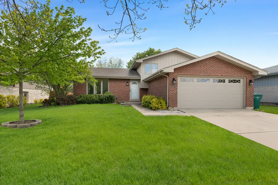 615 Driftwood Avenue, Romeoville, IL 60446 - #3