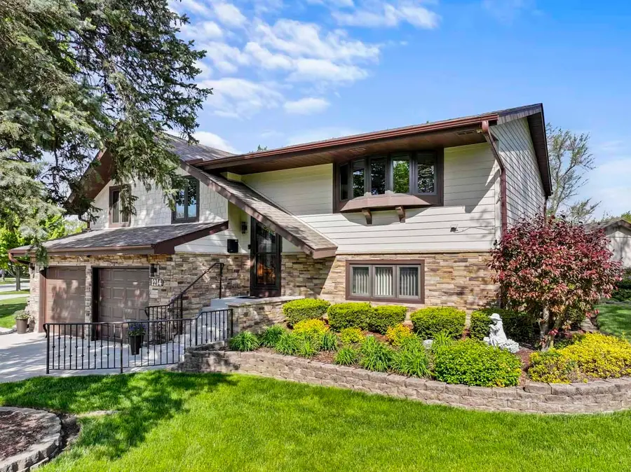 1214 Milton Lane, Schaumburg, IL 60193 - #2