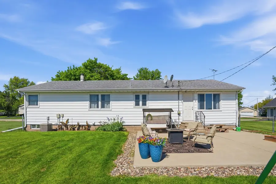 215 N Yates Street, Alpha, IL 61413 - #2