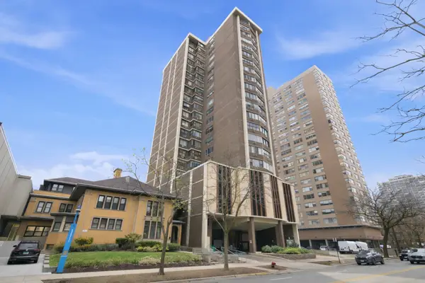 6325 N Sheridan Road #1808, Chicago, IL 60660