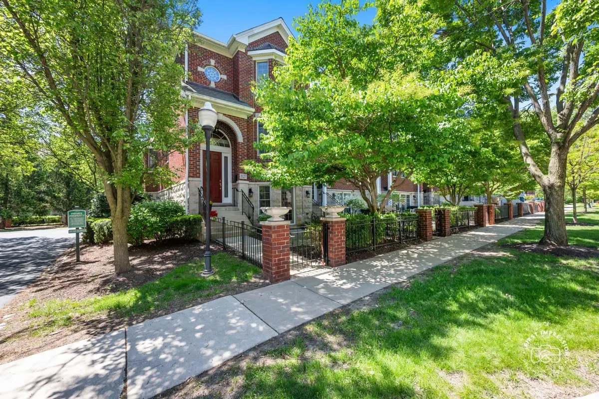 1127 Gilbert Avenue #1127, Downers Grove, IL 60515 - #1