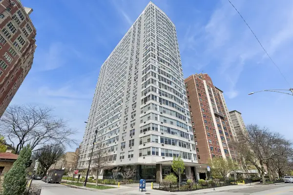 3900 N Lake Shore Drive #9B, Chicago, IL 60613