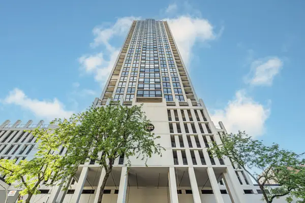 1122 N Clark Street #1710, Chicago, IL 60610