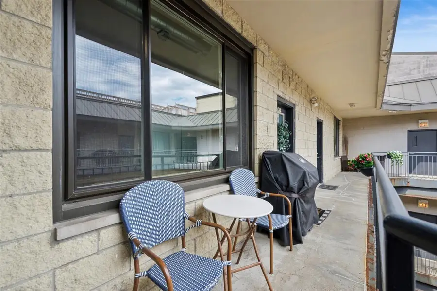 4751 N Artesian Avenue #408, Chicago, IL 60625 - #2