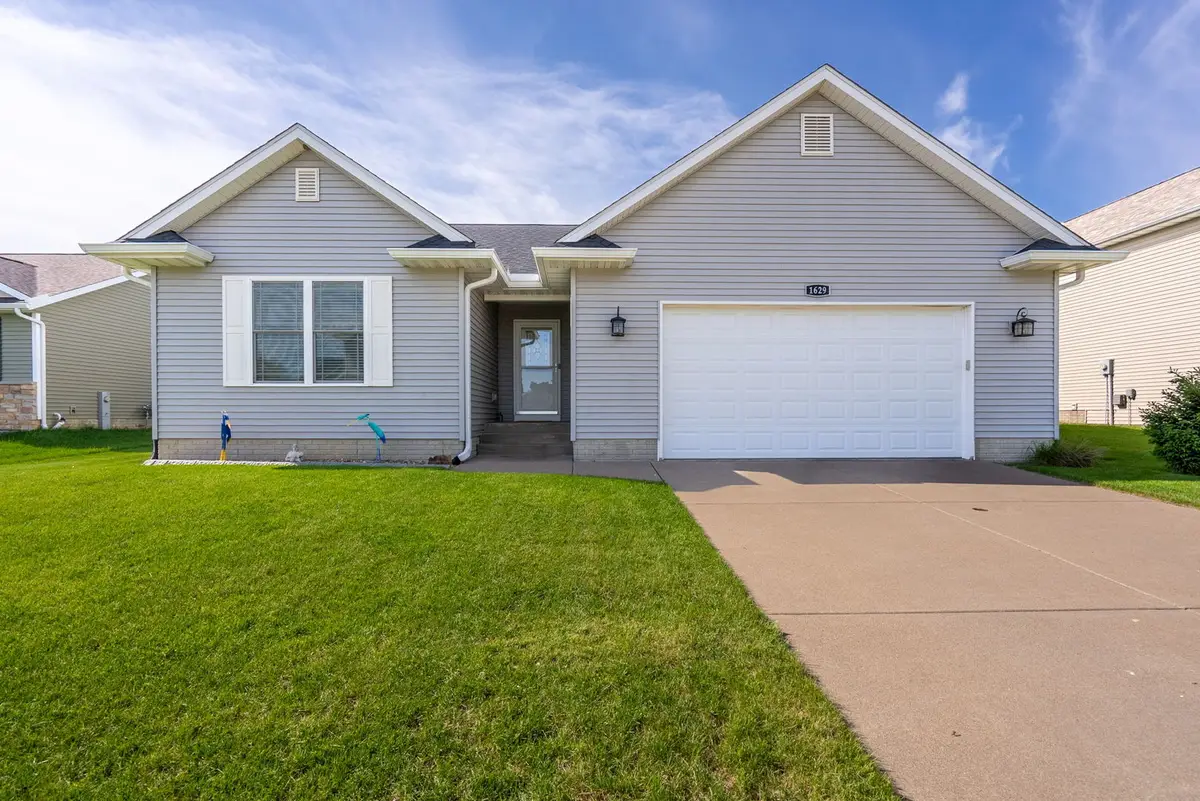 1629 W 71st Street, Davenport, IA 52806 - #1