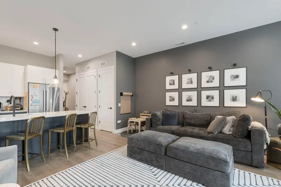 2423 W Fullerton Avenue #3A, Chicago, IL 60647 - #2