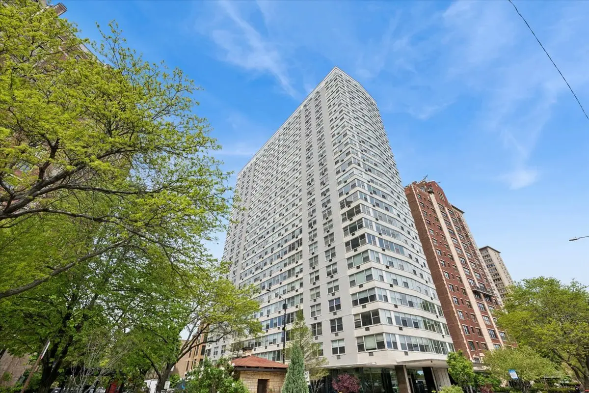 3900 N Lake Shore Drive #9D, Chicago, IL 60613 - #1