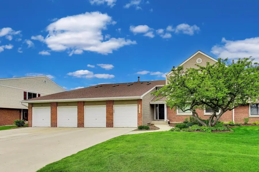 1068 Hidden Lake Drive #1068, Buffalo Grove, IL 60089 - #2