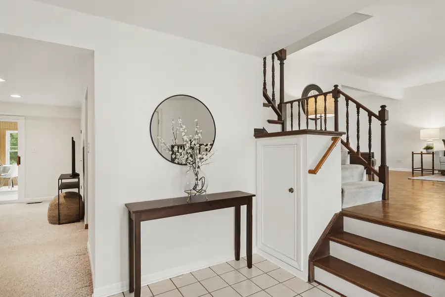 852 E Plate Drive, Palatine, IL 60074 - #2